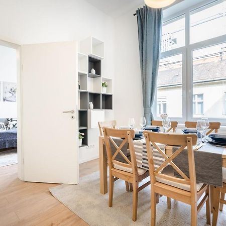 Bpr Blooming Design Home With A/C 부다페스트 외부 사진