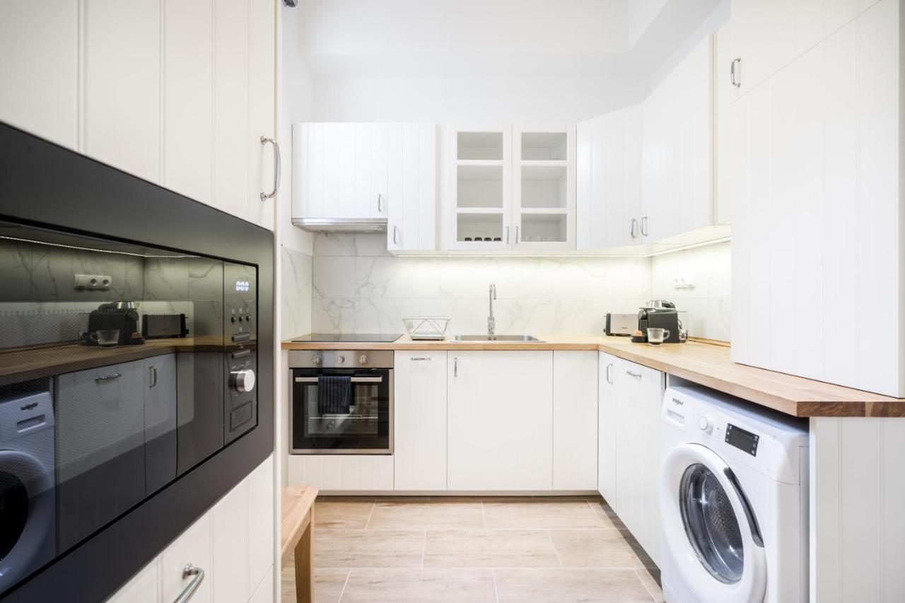 Bpr Blooming Design Home With A/C 부다페스트 외부 사진